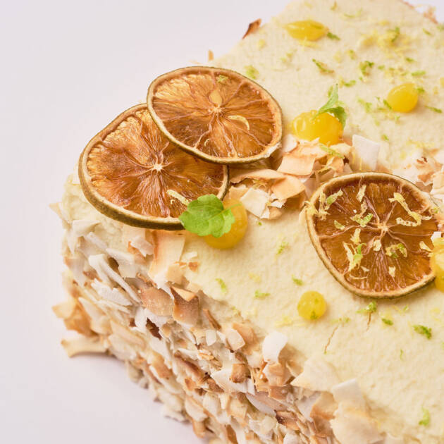 Lemon & Coconut Cake