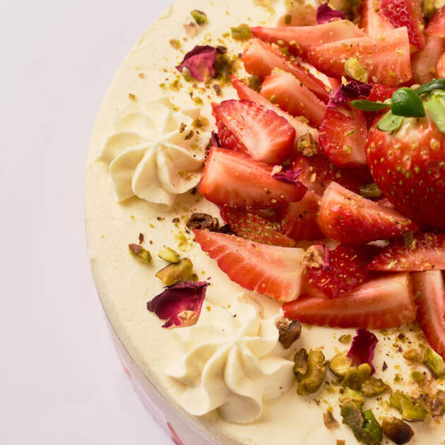 Vanilla Raspberry Cake
